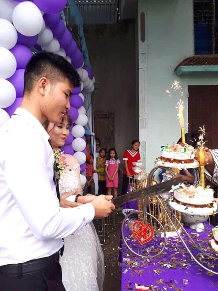 cô dâu chú rể nghệ an uống rượu bằng nồi cơm điện ảnh 3 co dau chu re nghe an uong ruou bang noi com dien anh 3