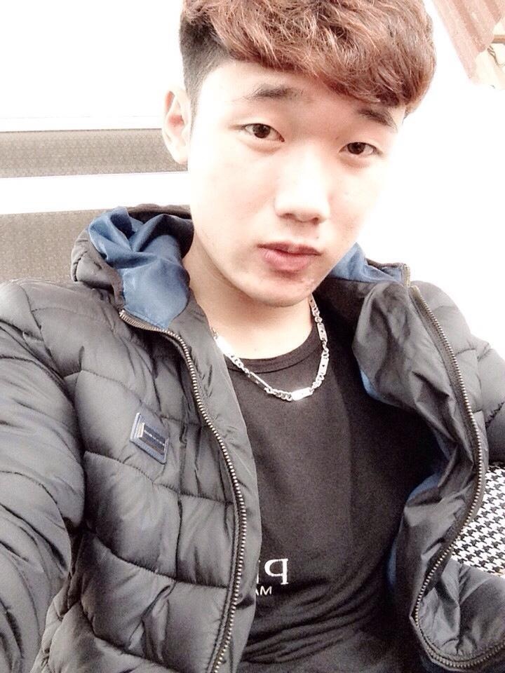 9X co ngoai hinh giong Xuan Truong anh 8