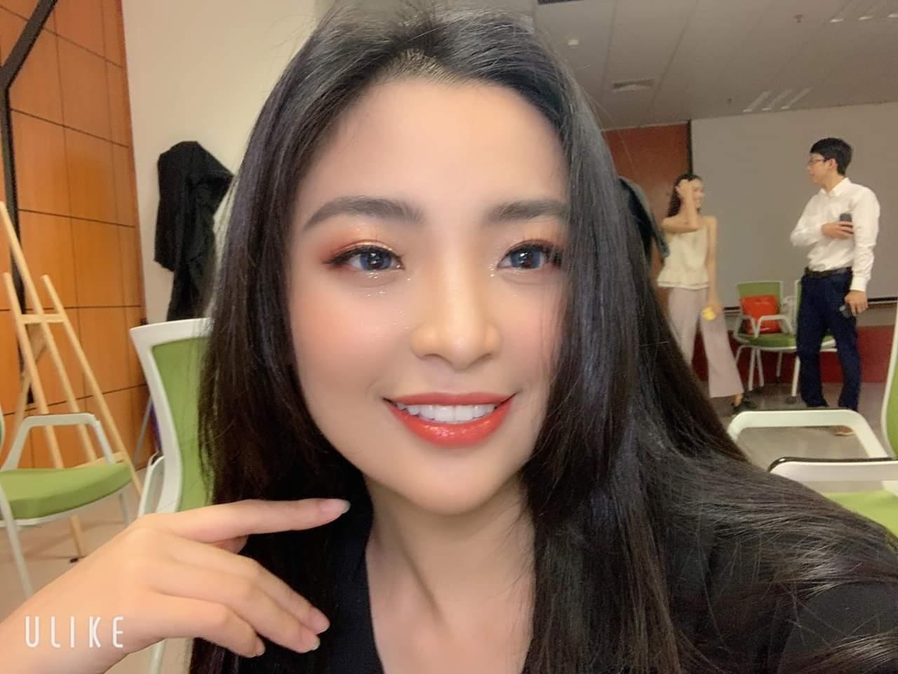 nhan sac hoa khoi dai hoc kinh te quoc dan anh 2