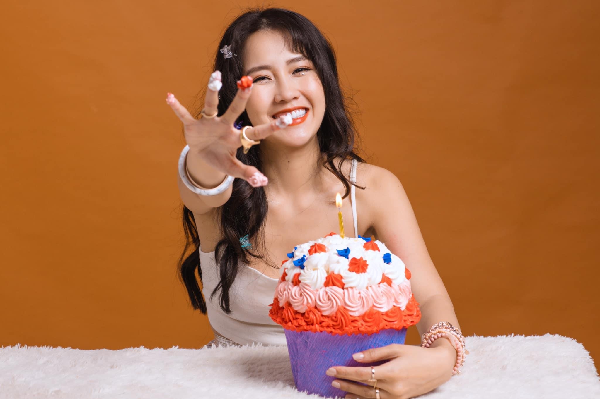 Kiều Trinh tung bộ ảnh gợi cảm ảnh 1 Kieu Trinh tung bo anh goi cam anh 1