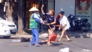 co gai danh nu lao cong bi xu phat 2, 5 trieu dong anh 1