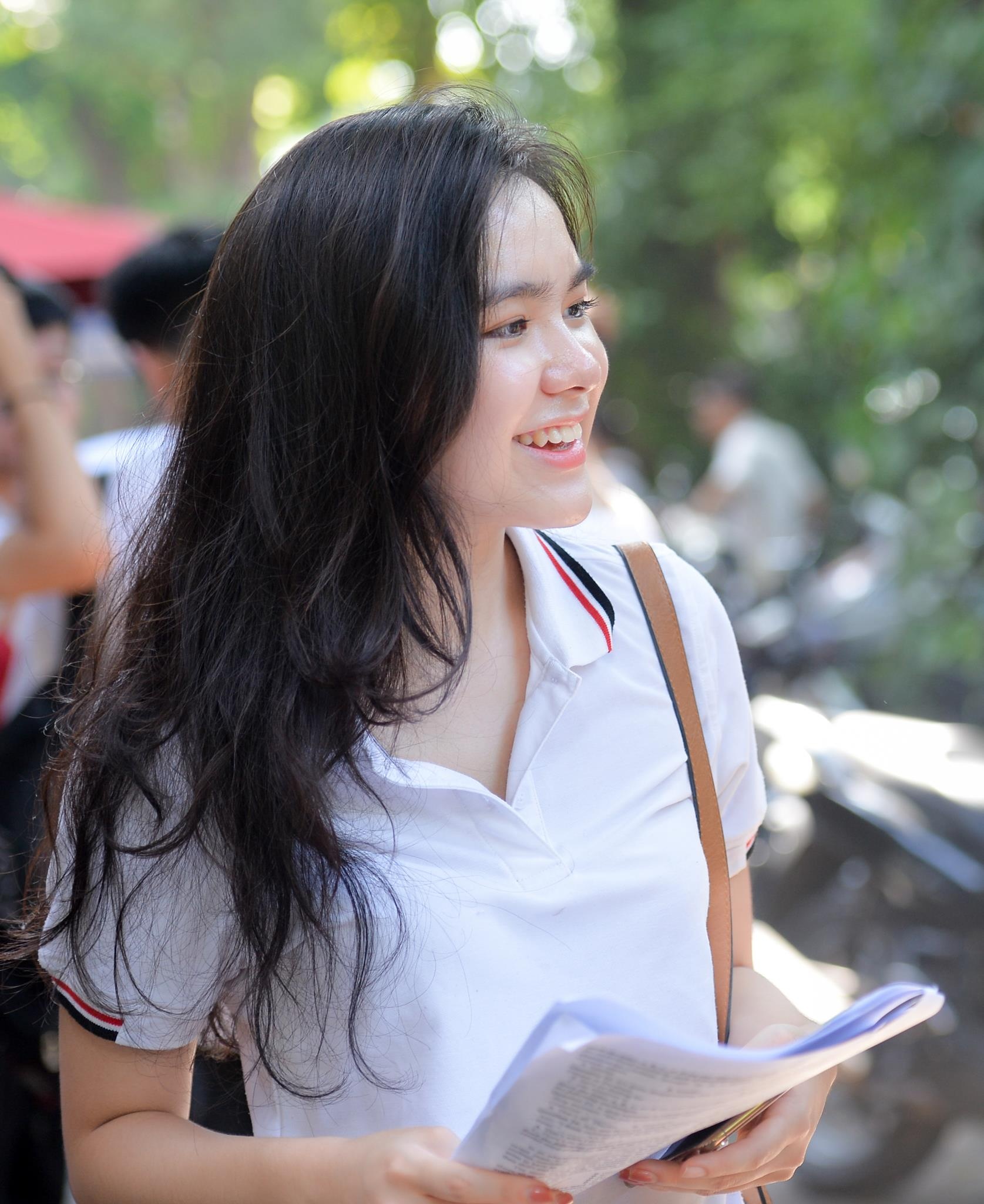 hot girl thi THPT quoc gia anh 6
