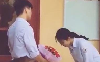 Nhung man to tinh gay on ao trong le be giang hinh anh