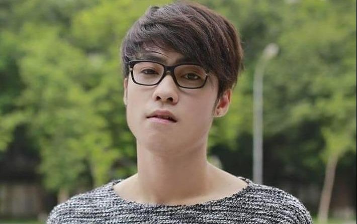 Hot boy Vuong Anh Ole bi 'nem da' vi xuat hien trong 'Ve nha di con' hinh anh
