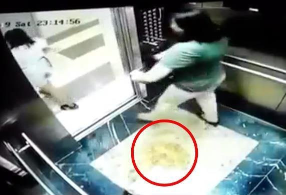 che camera di tieu bay trong thang may anh 1