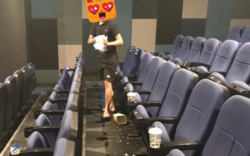 Bi nhac vi xa rac tai rap phim, nam thanh nien noi 'co nhan vien don' hinh anh