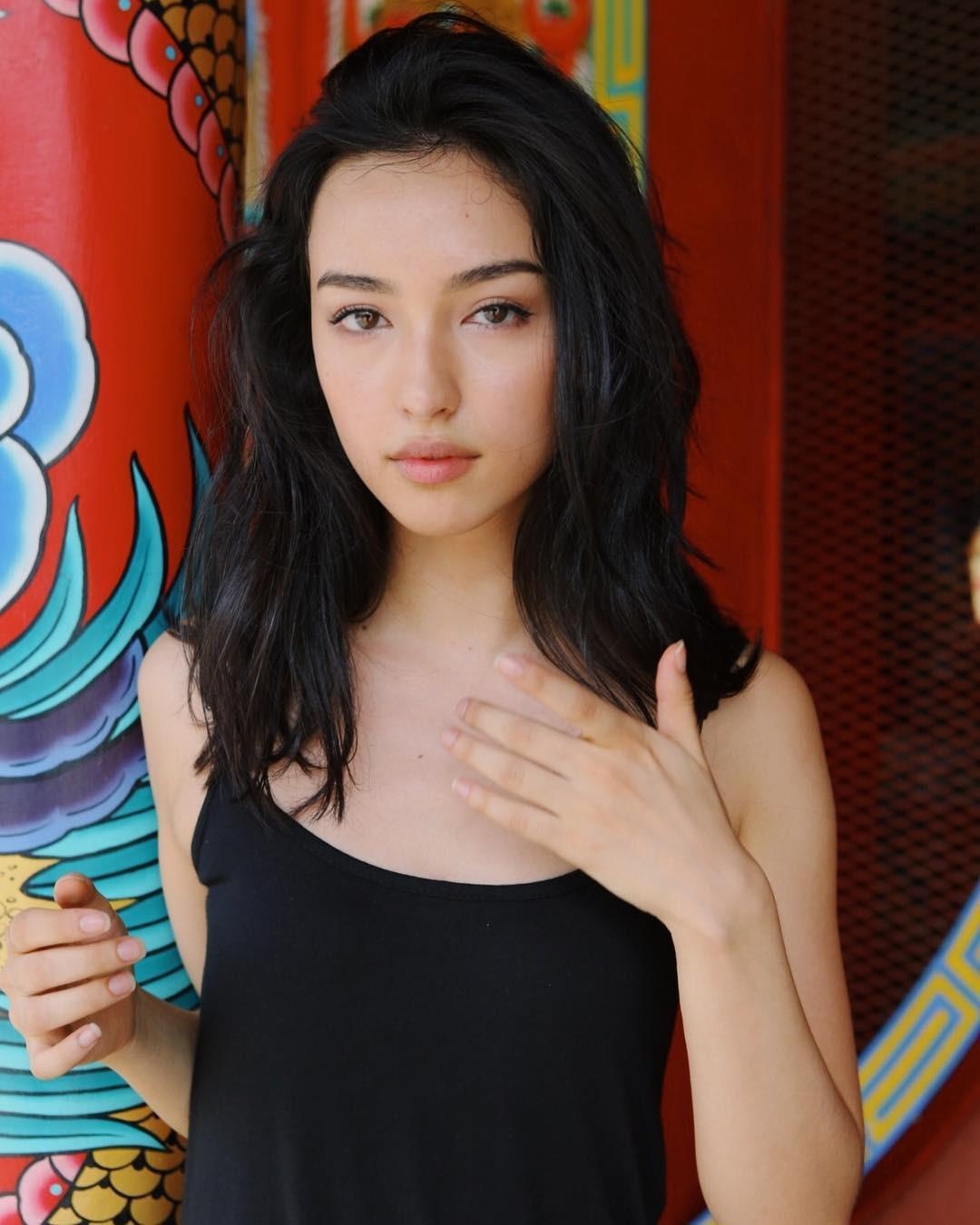 cac co gai xinh dep trong MV anh 7