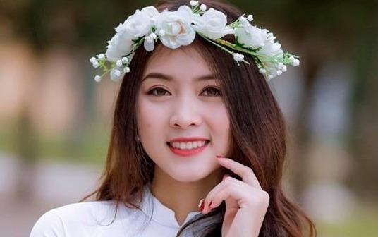 Co giao mam non o Nghe An khien dan mang dua nhau 'xin lam hoc tro' hinh anh
