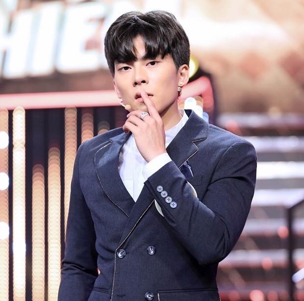 sieu quan quan quy ong dai chien anh 1