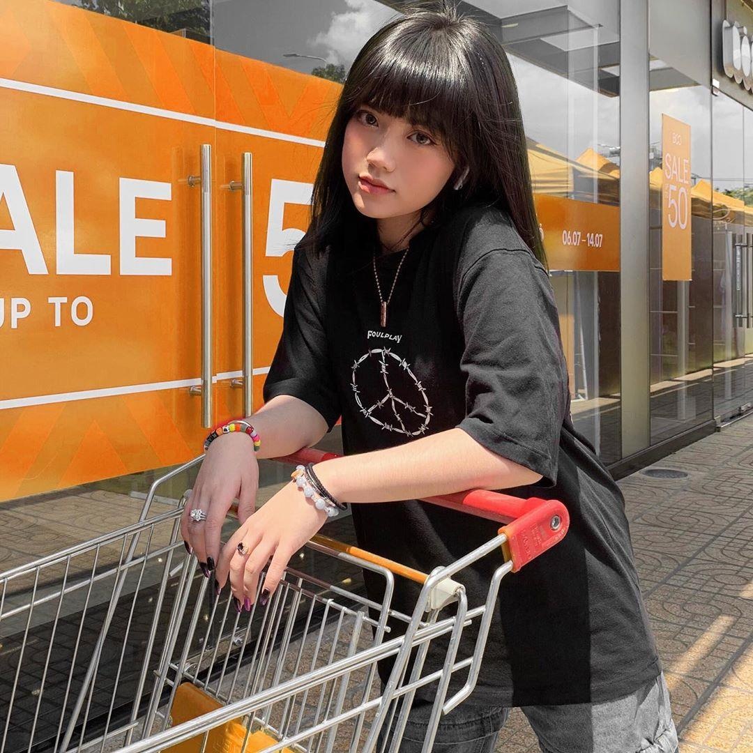 Ban gai rapper Khoi anh 2