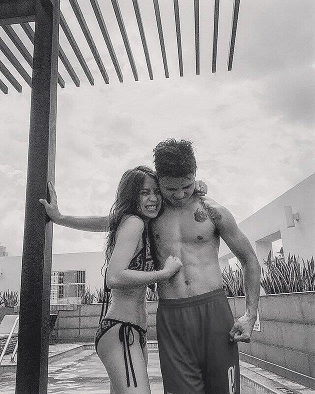 Ban gai cau thu anh 6