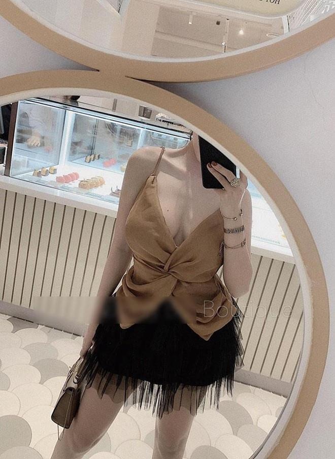 Hot girl bi to ban hang khong co tam anh 5