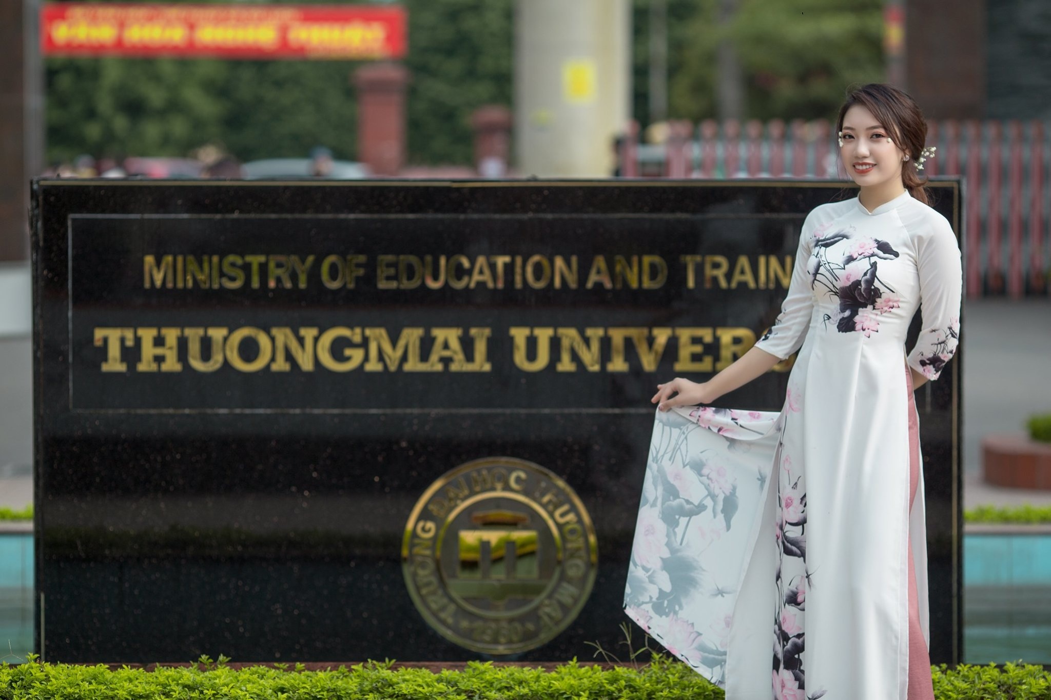 co gai nguoi viet goc lao anh 1