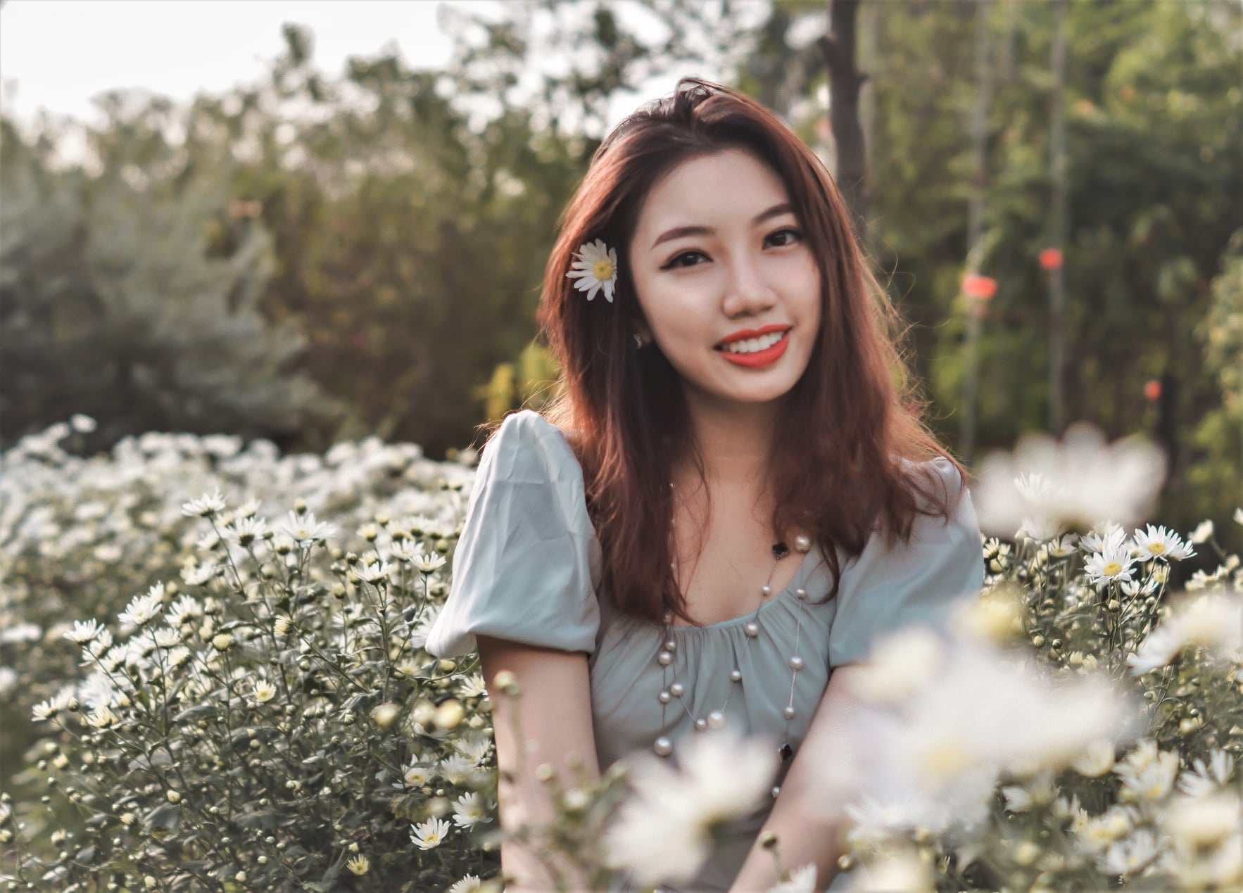 co gai nguoi viet goc lao anh 7