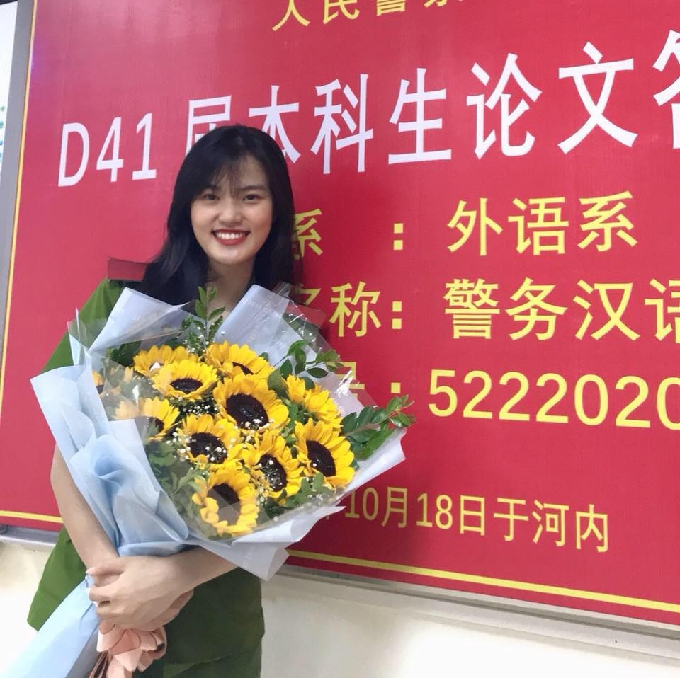 nu thu khoa hoc vien canh sat anh 1