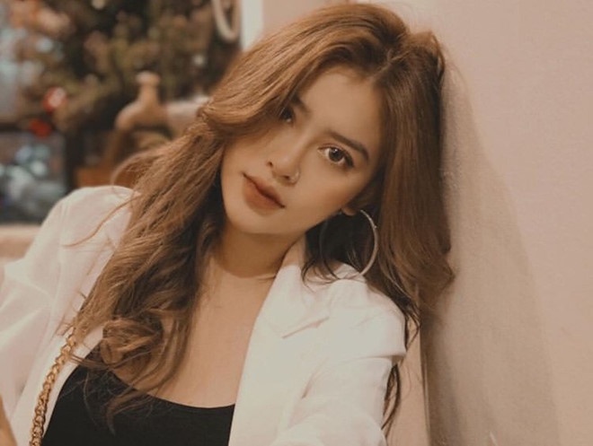 con gai nghe si cai luong noi tieng anh 2