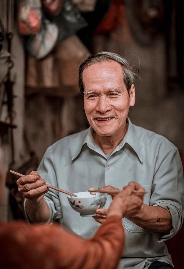 cháu trai chụp ảnh cho ông bà ảnh 7 chau trai chup anh cho ong ba anh 7