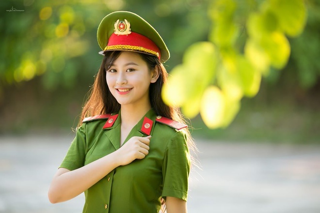 hoa khoi truong canh sat anh 2