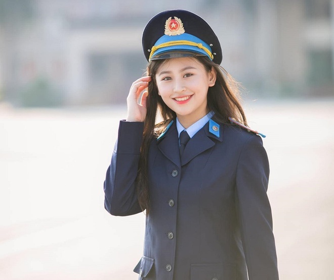 hoa khoi truong canh sat anh 1