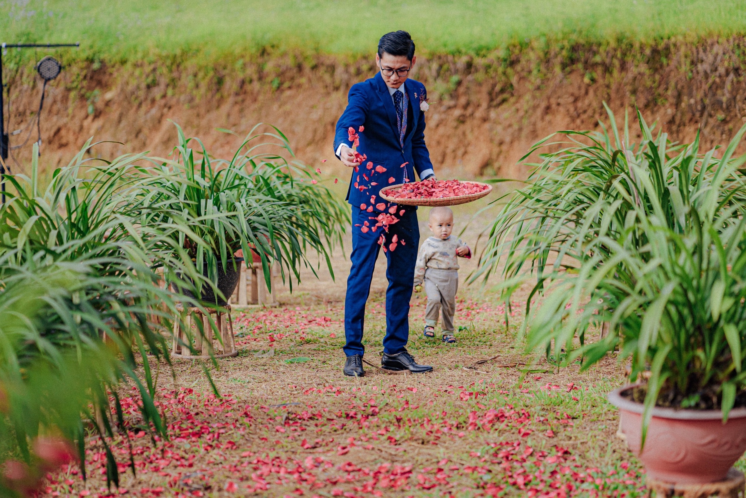 dam cuoi ngoai troi o Tay Bac anh 3