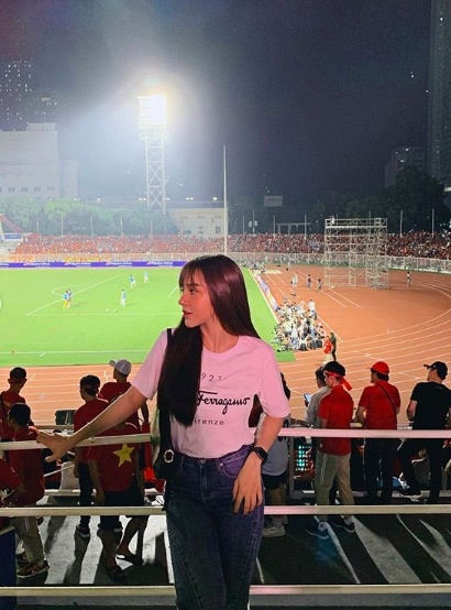 ban gai Hoang Duc anh 2