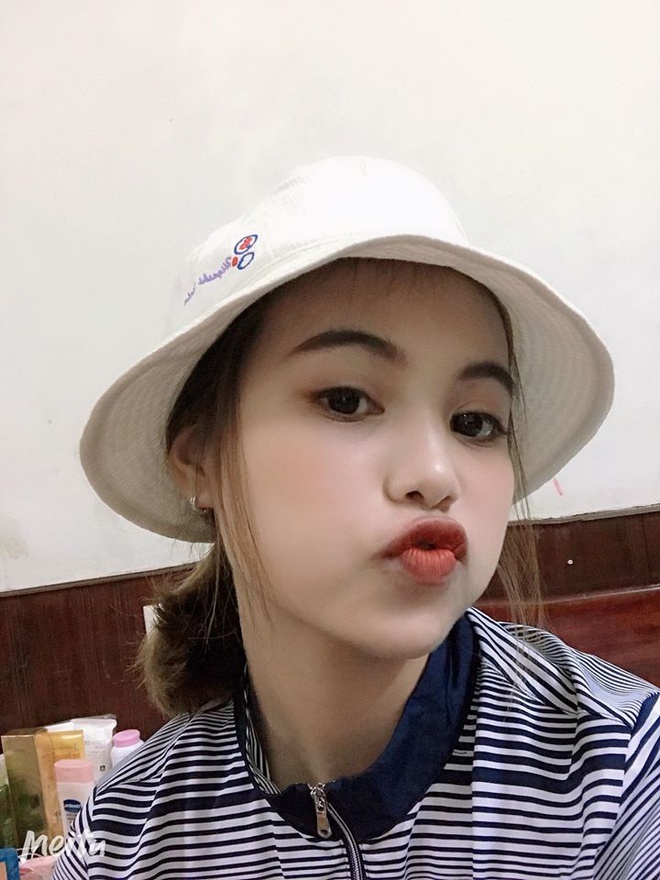 co gai noi tieng mang anh 2