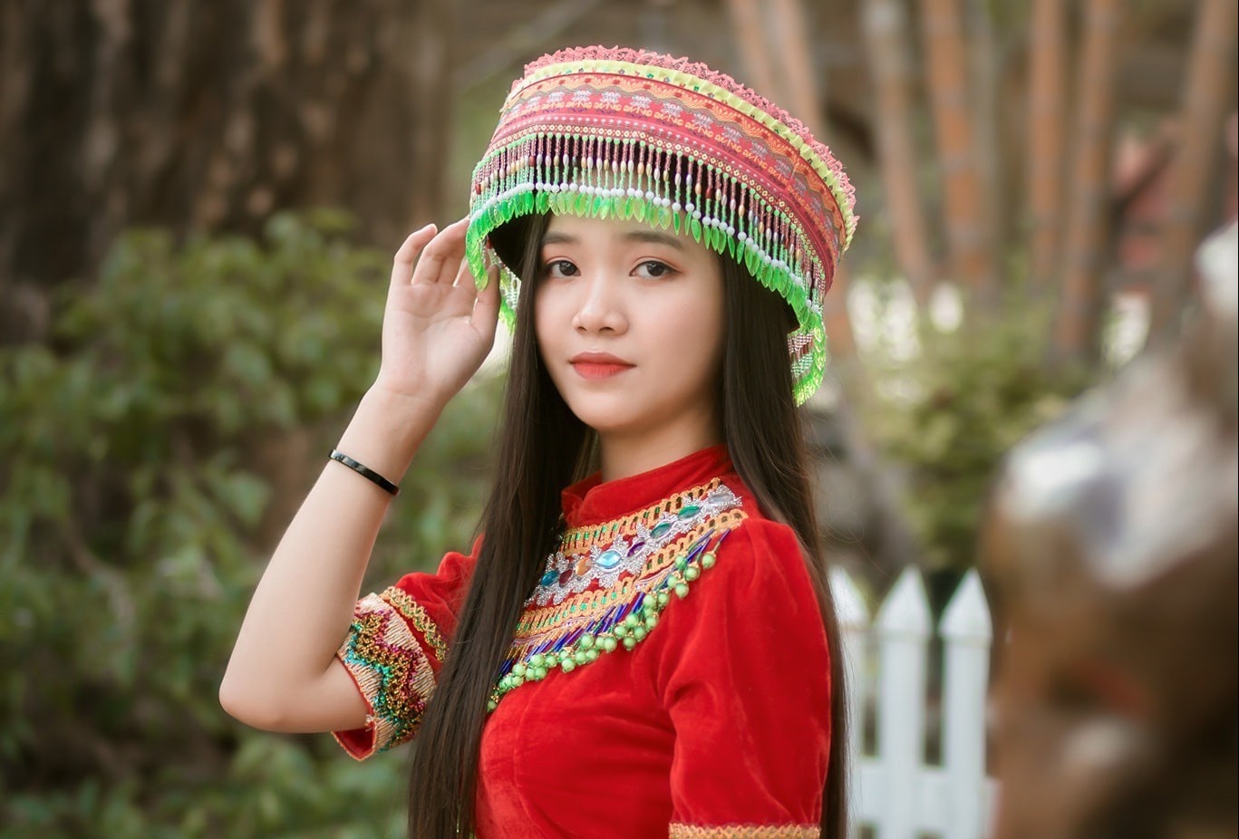 Nhan sac co gai 2002 dang quang hoa khoi hoc sinh, sinh vien Da Nang hinh anh