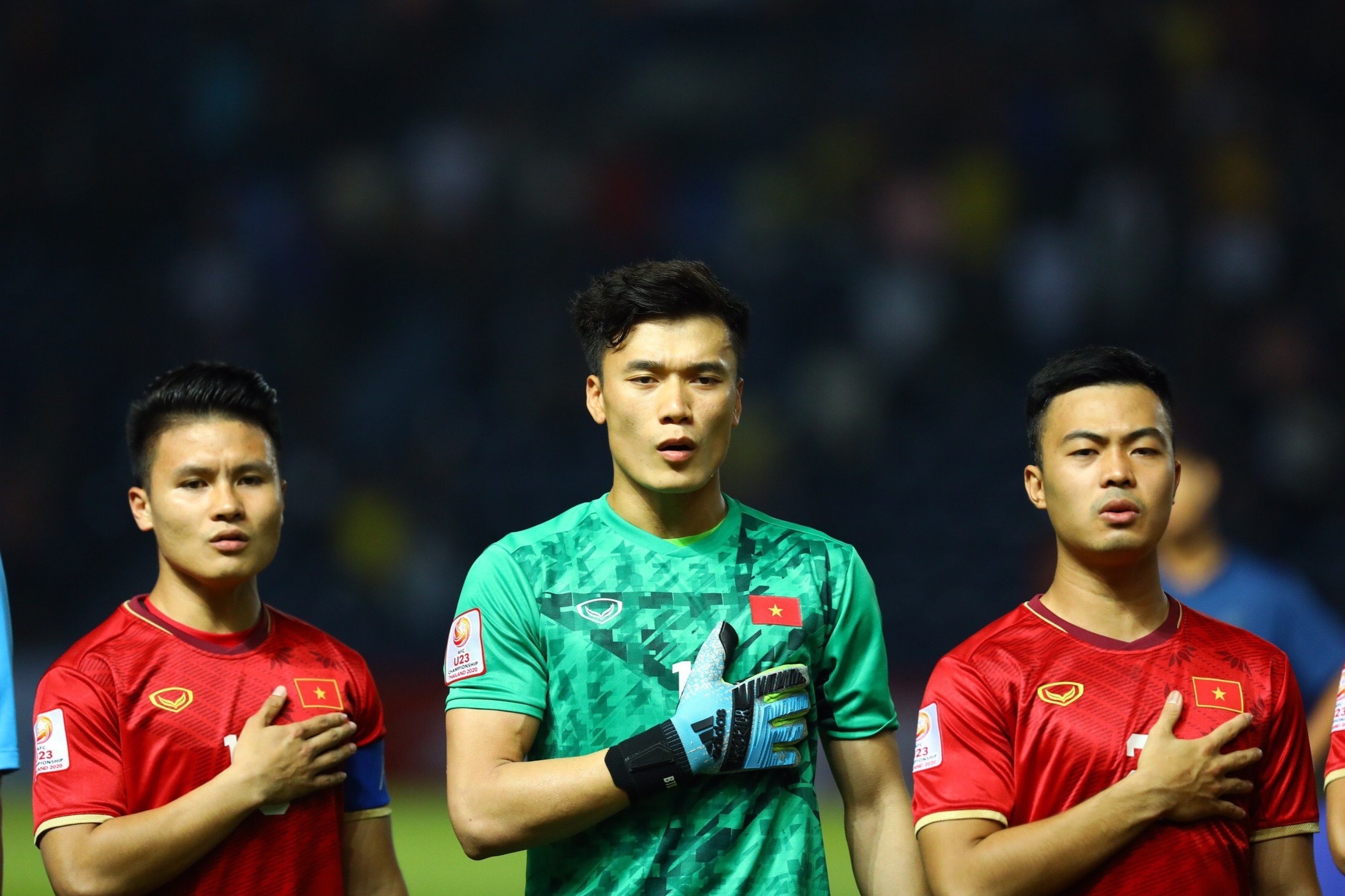 Van Duc chuc U23 'an Tet muon', Trong Hoang mong dan em chien thang hinh anh