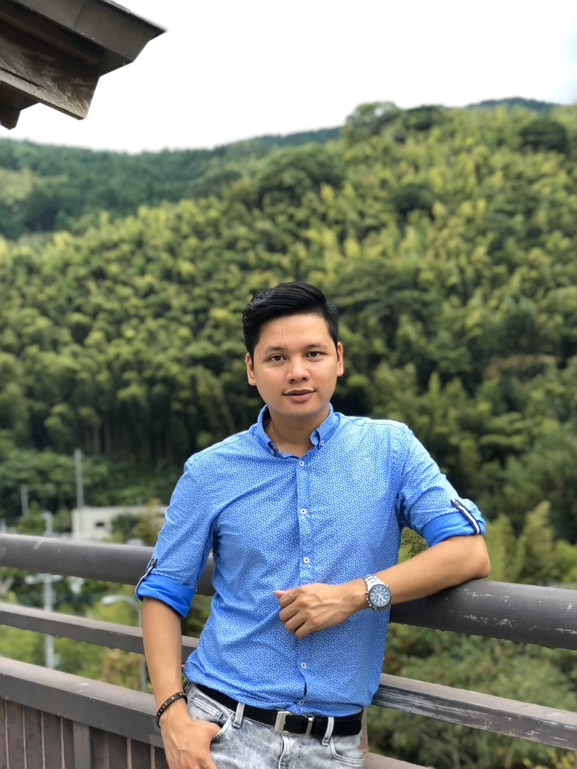 co truong tre nhat viet nam anh 7