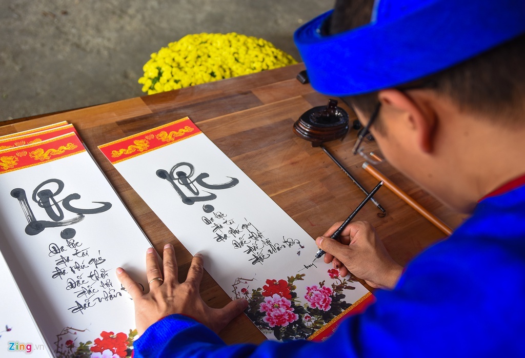 xin chu ngay tet anh 1