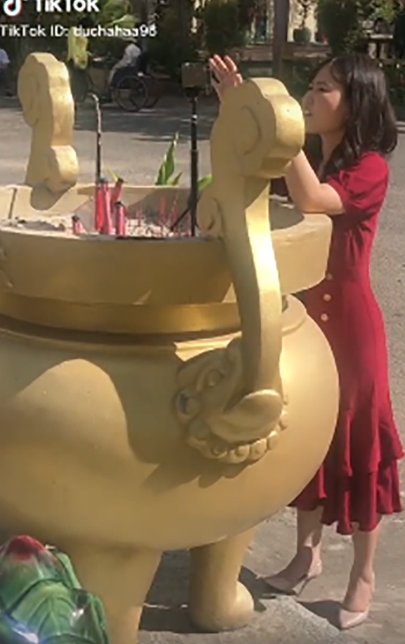 hinh anh xau xi di le chua anh 9