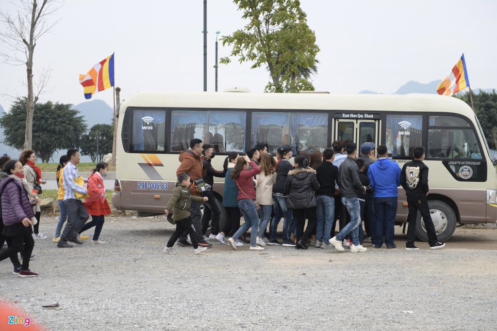 hinh anh xau xi di le chua anh 6