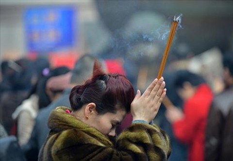 Vi sao noi 'cung ca nam khong bang ram thang Gieng' hinh anh