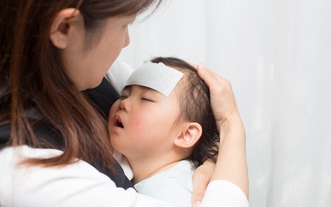 bao ve tre truoc dich corona anh 8