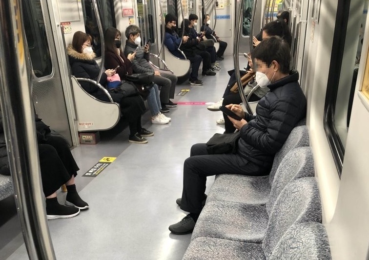 phong dich covid-19 anh 6