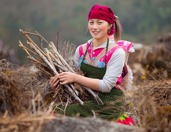 người phụ nữ h'mông ảnh 1 nguoi phu nu h'mong anh 1