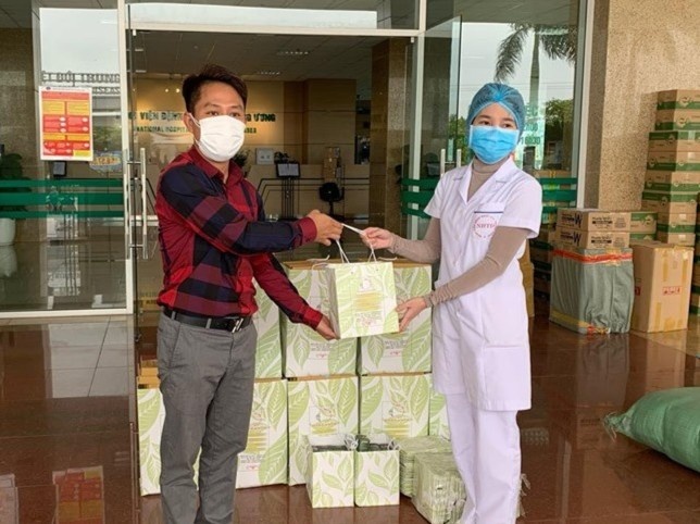 Tang hon 200 hop sam toi doi ngu y, bac si noi tuyen dau chong dich hinh anh