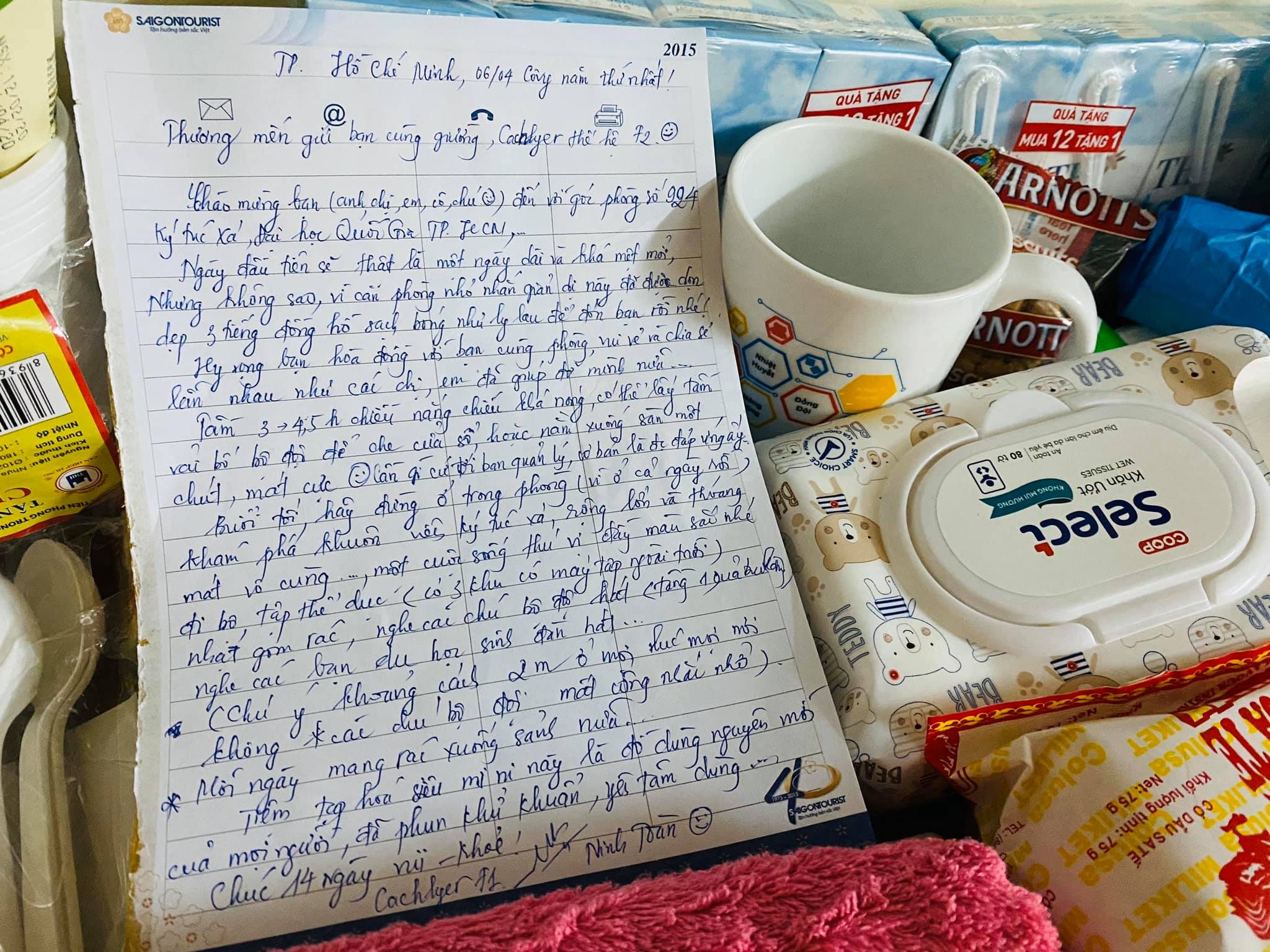 viet thu cho nguoi cach ly anh 1