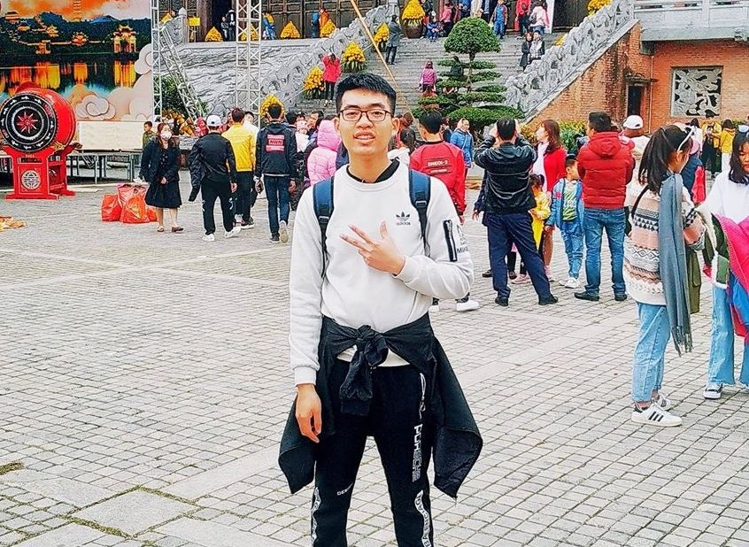 lam viec trong khu cach ly anh 1