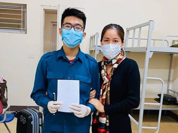 Chang trai viet don, xin di phuc vu khu cach ly Phap Van - Tu Hiep hinh anh