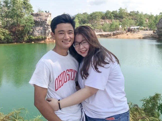 Chang trai 'vo beo', quyet khong cho ban gai giam can hinh anh