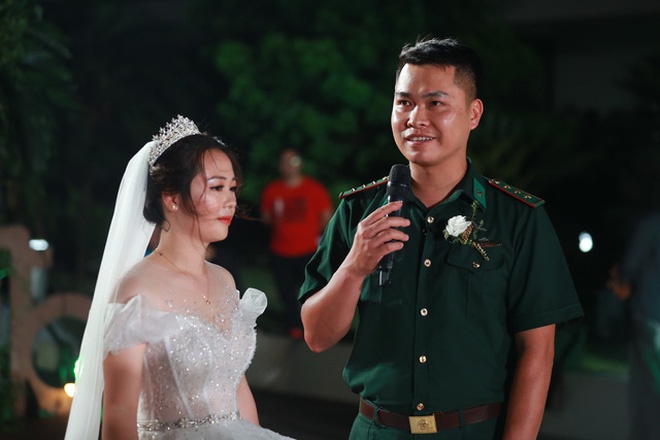 đám cưới của cô giáo và chú bộ đội ảnh 2 dam cuoi cua co giao va chu bo doi anh 2