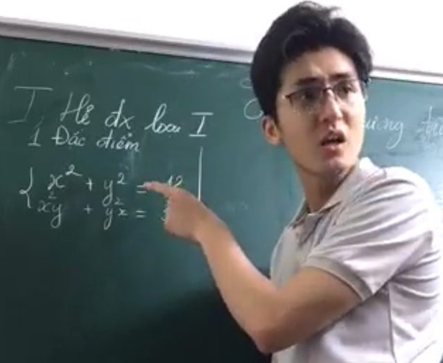 Thay giao hot boy tham gia 'Quy ong dai chien' hinh anh