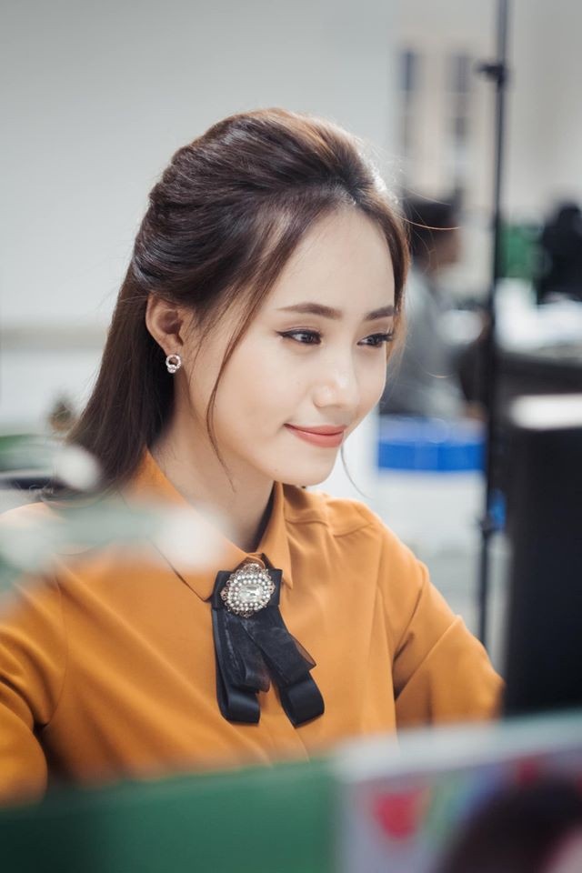 hoa khôi là mc truyền hình ảnh 3 hoa khoi la mc truyen hinh anh 3