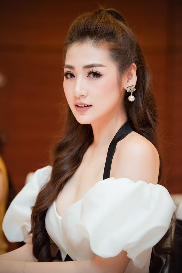 hoa khôi là mc truyền hình ảnh 8 hoa khoi la mc truyen hinh anh 8