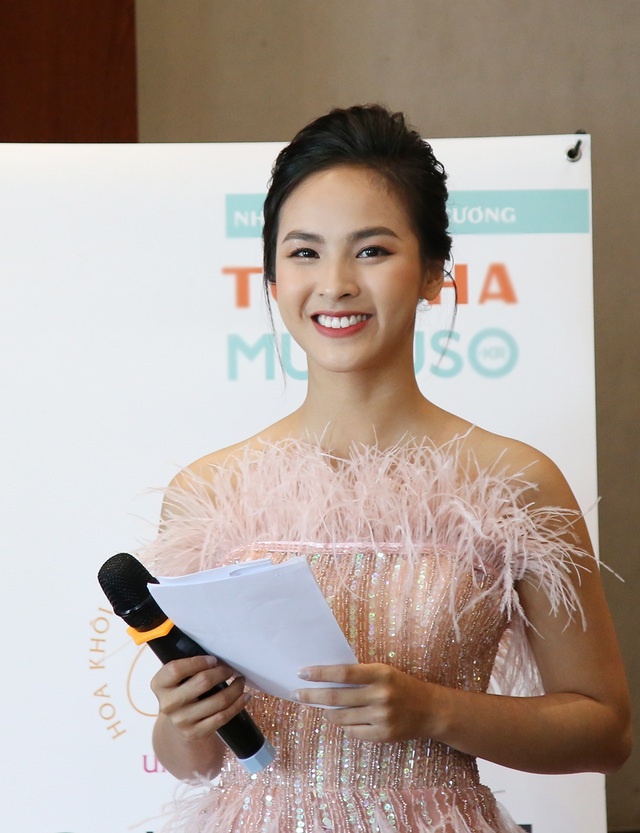 hoa khôi là mc truyền hình ảnh 13 hoa khoi la mc truyen hinh anh 13