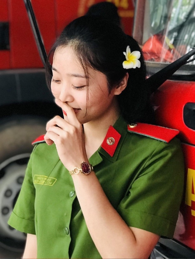 hoa khoi truong canh sat anh 11