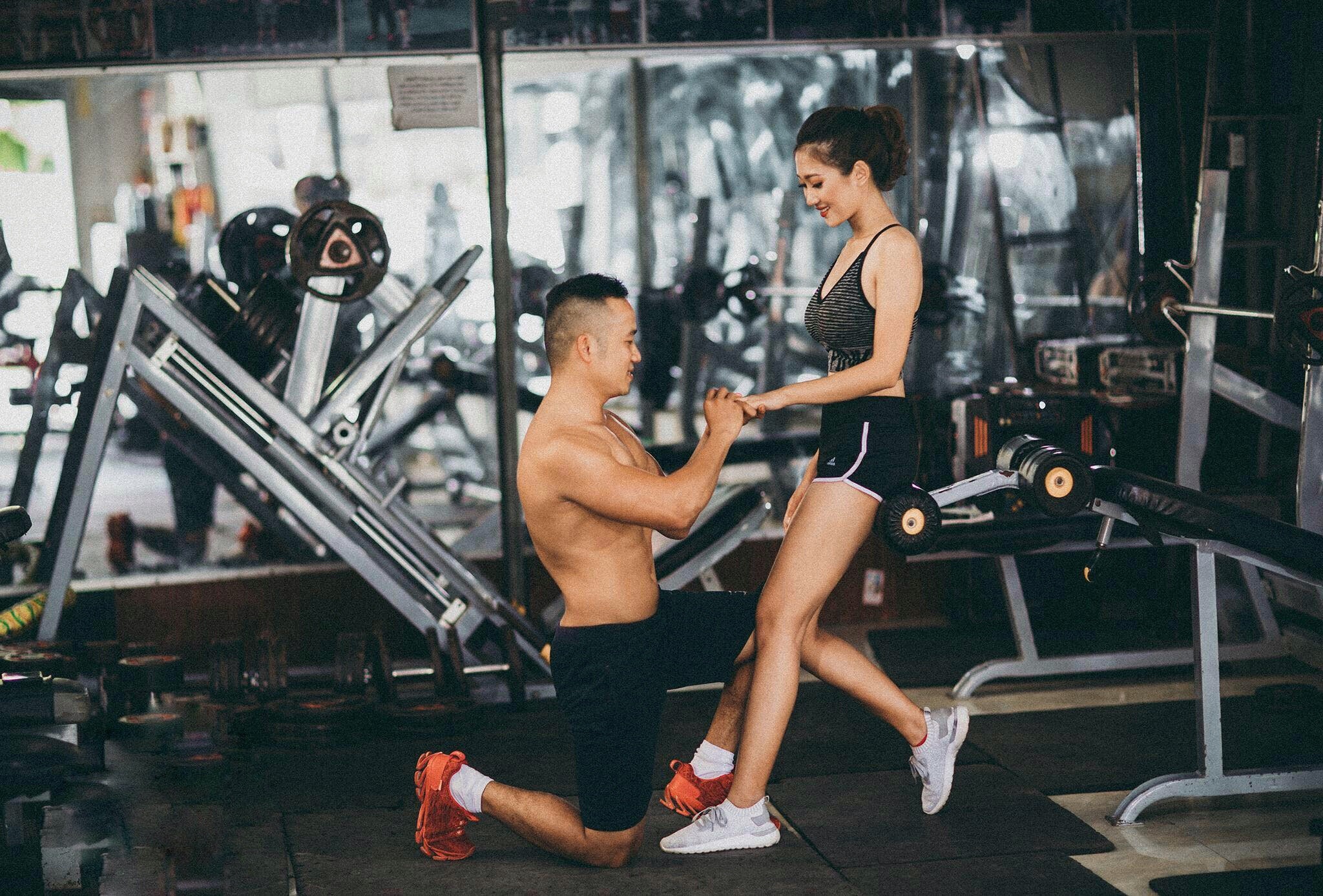 lấy chồng nhờ tập gym  ảnh 2 lay chong nho tap gym anh 2
