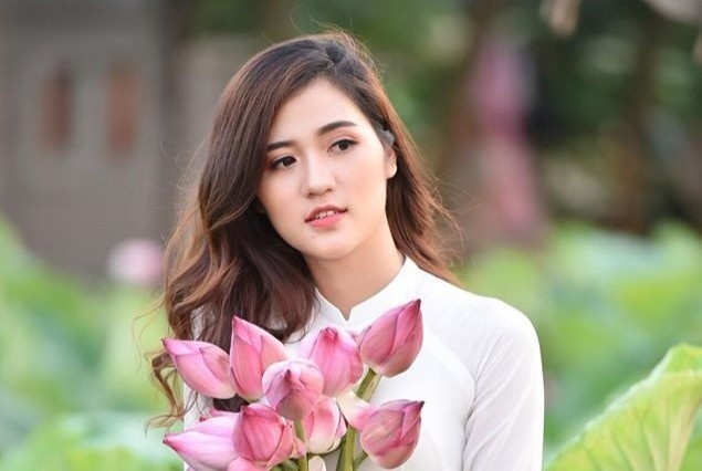 Co giao 9X 4 lan thi hoa khoi hinh anh