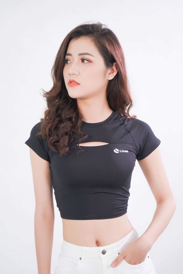 co giao hot girl duoc hoc sinh yeu quy anh 5